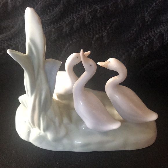 RETIRED… LLADRO NAO PORCELAIN 3 GEESE FIGURINE - Picture 4 of 5